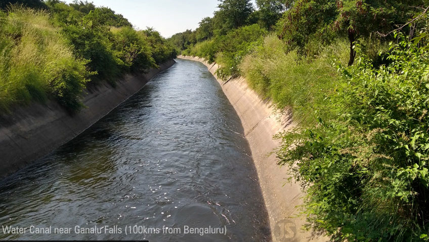 A beautiful water canal near by the Ganalu Water Falls!